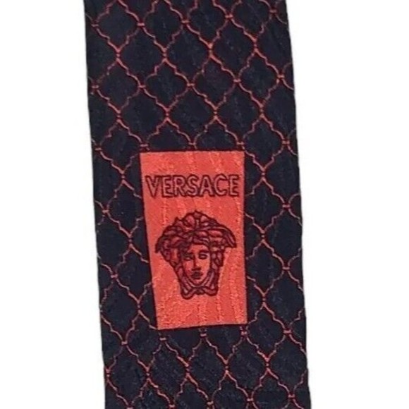 Gianni Versace Seta Silk Tie Blue Pink/Red Geometric Medusa Baroque Mesmerizing - Picture 3 of 7